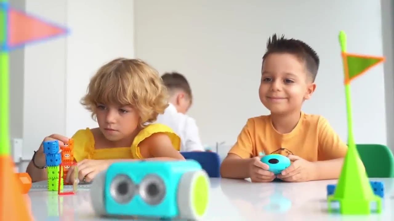 Highlighting emerging cosmic mysteries